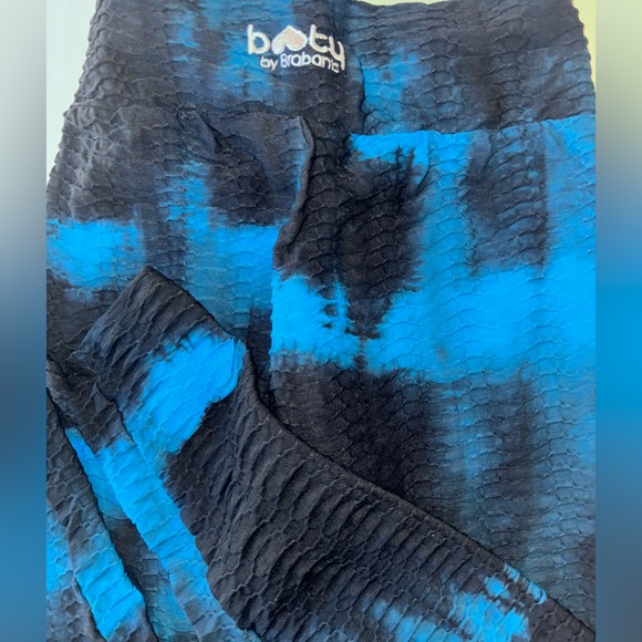 Booty by Brabants Black & Blue Tie Dye Original Leggings - Picture 5 of 5